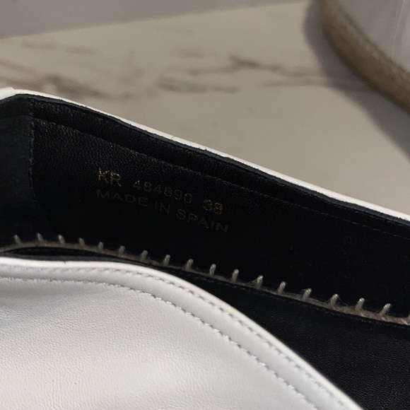 NEW SAINT LAURENT Logo-embossed leather espadrilles sz 38 - Picture 5 of 8